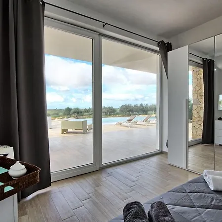 Infinito By Posarellivillas *