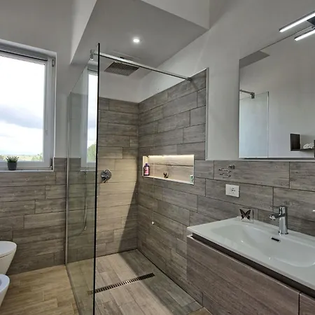 Infinito By Posarellivillas Villa